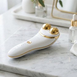 Аппарат для микротоковой терапии лица Venus Versa в косметологической клинике Санкт-Петербург
